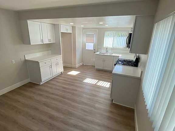 5th image of 1400 Estate Dr Unit 1