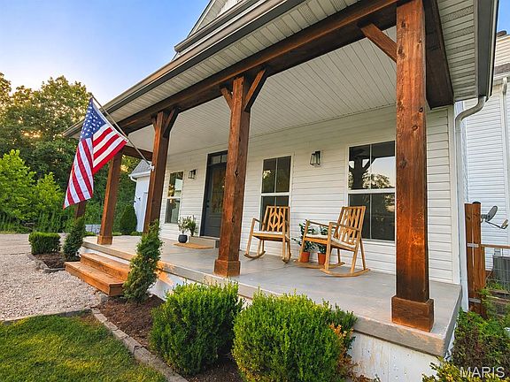 2nd image of 272 Spring House Vly
