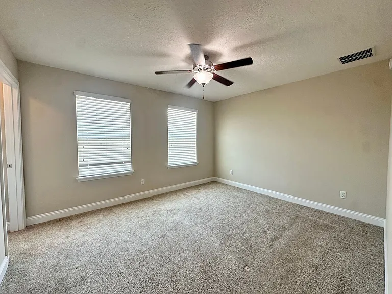 481 Shetland Dr — Photo 25