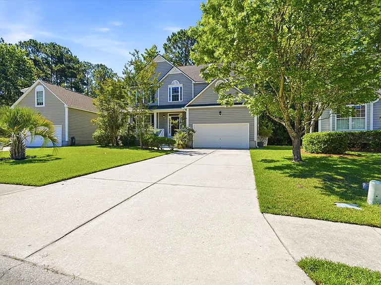 1152 Willoughby Ln — Photo 3
