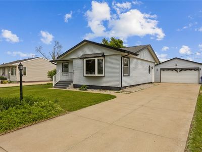 409 Carter St NW, Cedar Rapids, IA, 52405