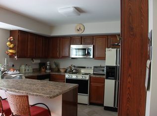 366 Cotswold Pl, Somerset, NJ 08873