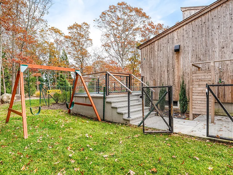 16 Oyster Pond Ln — Photo 25