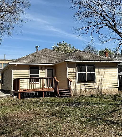 220 Hansford St — Photo 31