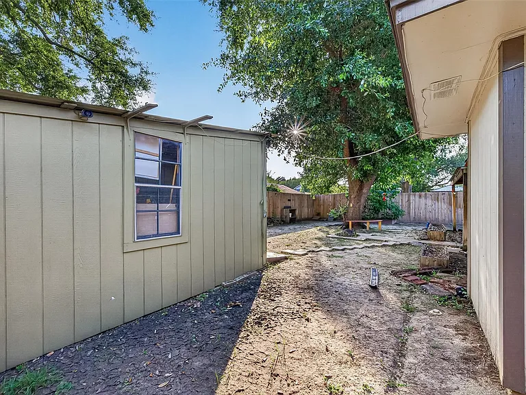 10031 Prospect Hill Dr — Photo 34