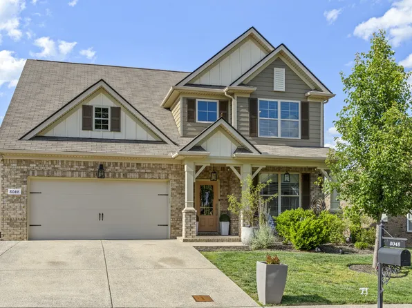 8048 Forest Hills Dr, Spring Hill, TN 37174