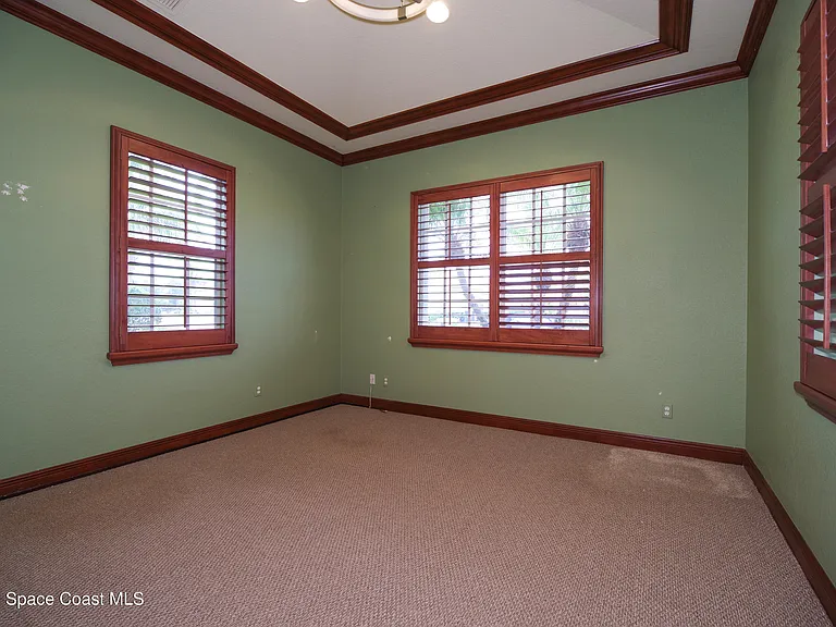 9400 Scarborough Ct — Photo 29