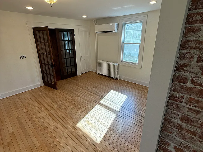 96 W Main St — Photo 8