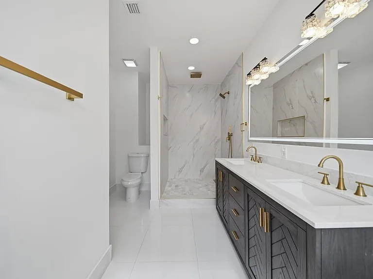 3802 SW 165th Ter — Photo 25