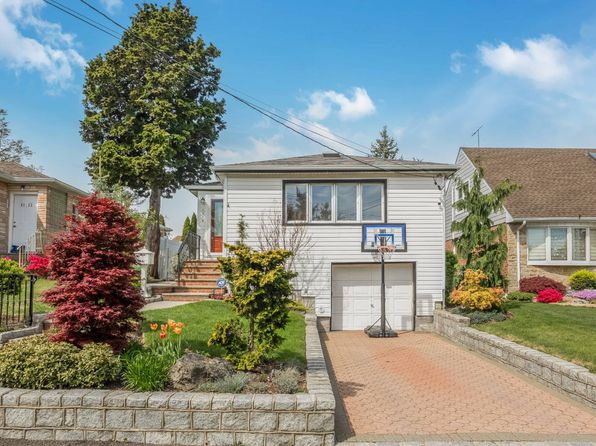 3918 223rd St, Bayside, NY 11361