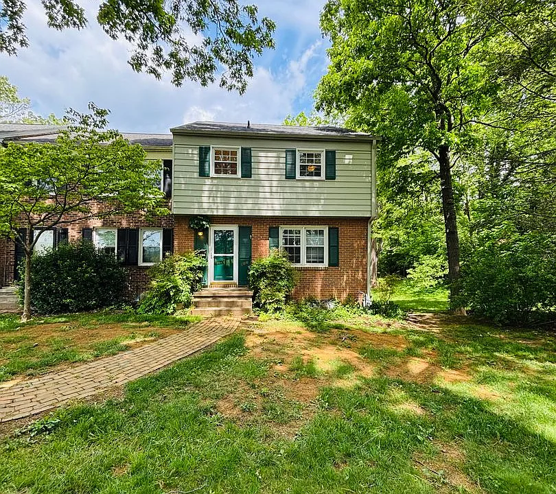 100 Yorkshire Ct