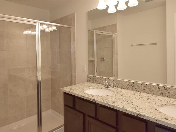 5th image of 1156 Pavia Dr