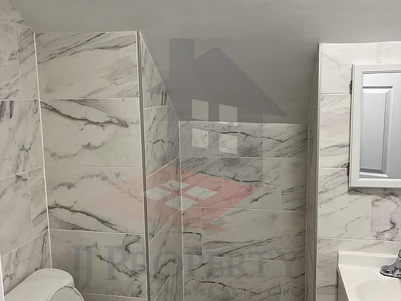 3rd image of 31 Hawthorne St #3