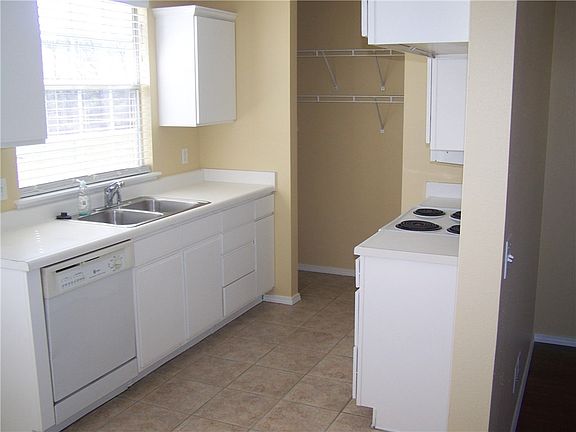 2nd image of 284 N Christy Ln