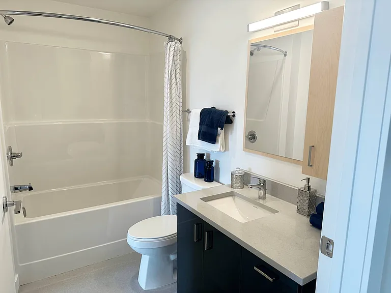 445 Wardlaw Ave — Photo 30