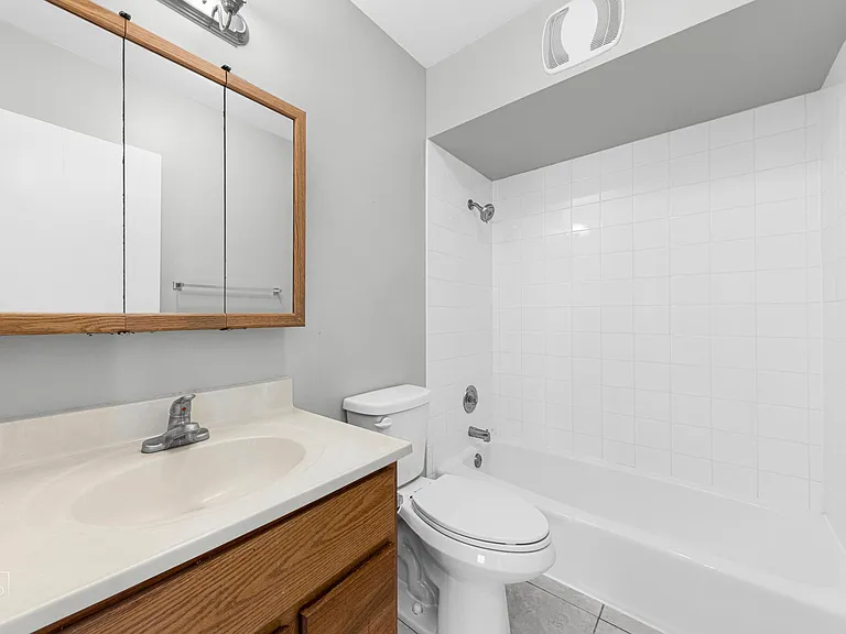 18330 Cherry Creek Dr #6 — Photo 8