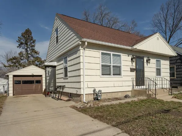 215-11 1/2 St SE, Rochester, MN 55904