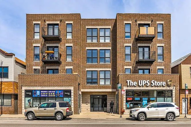 3229 S Halsted St #2 — Photo 1