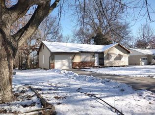 8909 Blue Ridge Blvd, Kansas City, MO 64138
