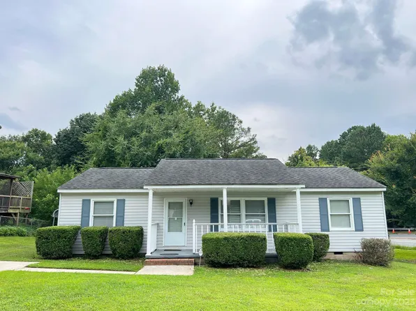 7600 Denon Hills Dr, Charlotte, NC 28212