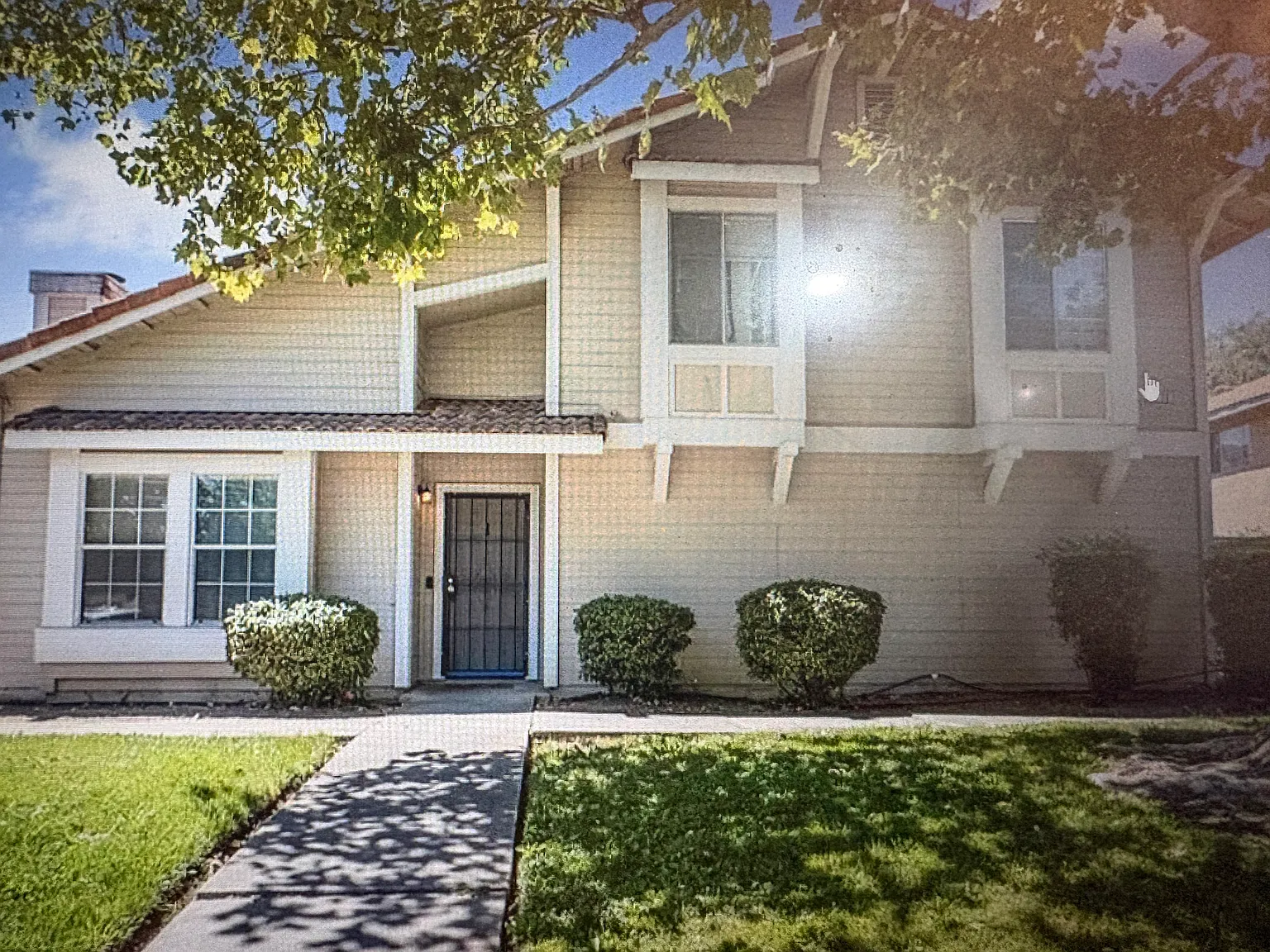 2 bed, 950 sqft, $1,850 — Photo 2