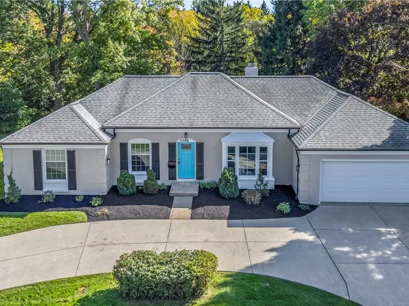 5108 Meadow Wood Blvd, Lyndhurst, OH 44124