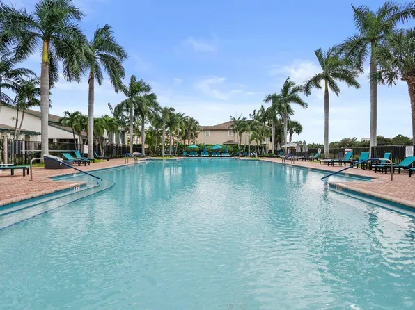 661 Corte Madera Lane #4, West Palm Beach, FL 33401