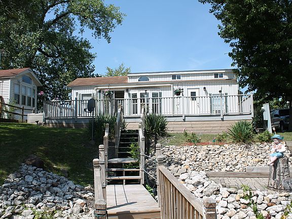 2nd image of 6 Lakeshore Dr