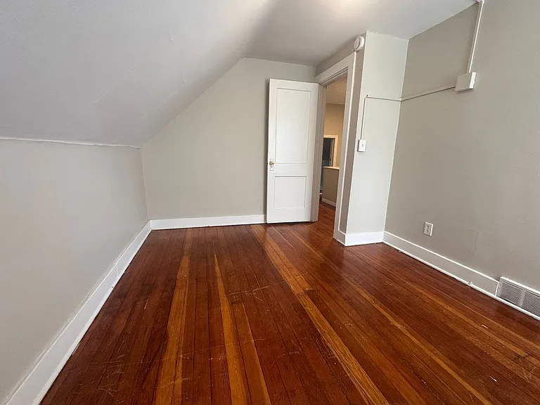 109 Stenson St — Photo 13