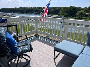 2205 Landings Ln, Delavan, WI 53115