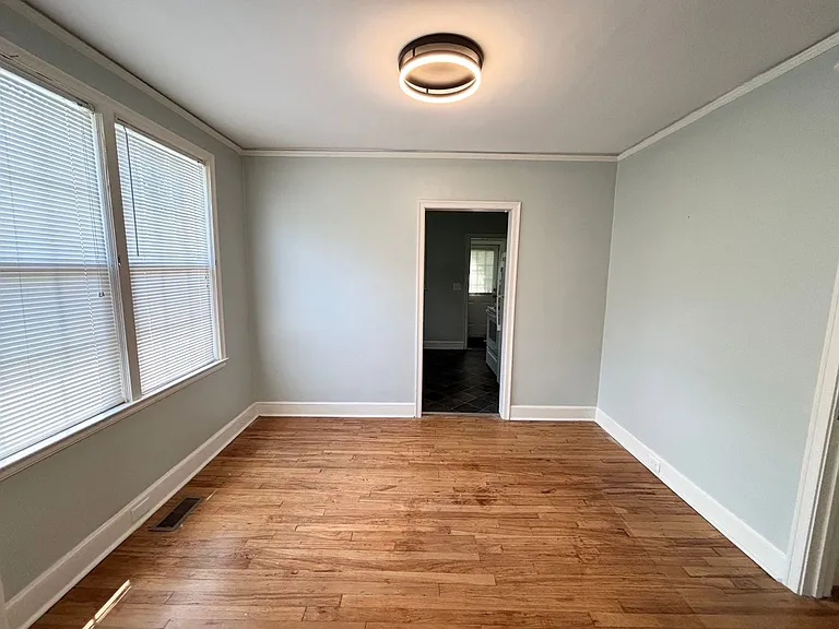 2944 Hope Ave — Photo 12