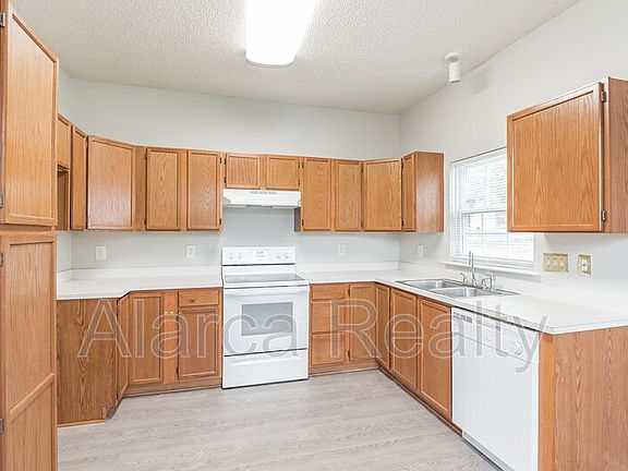 3rd image of 6919 Ayrshire Glen Pl
