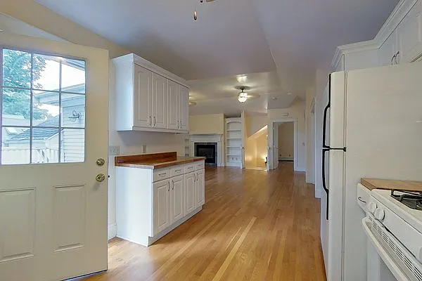 9 Bedlow Ave #4 — Photo 3