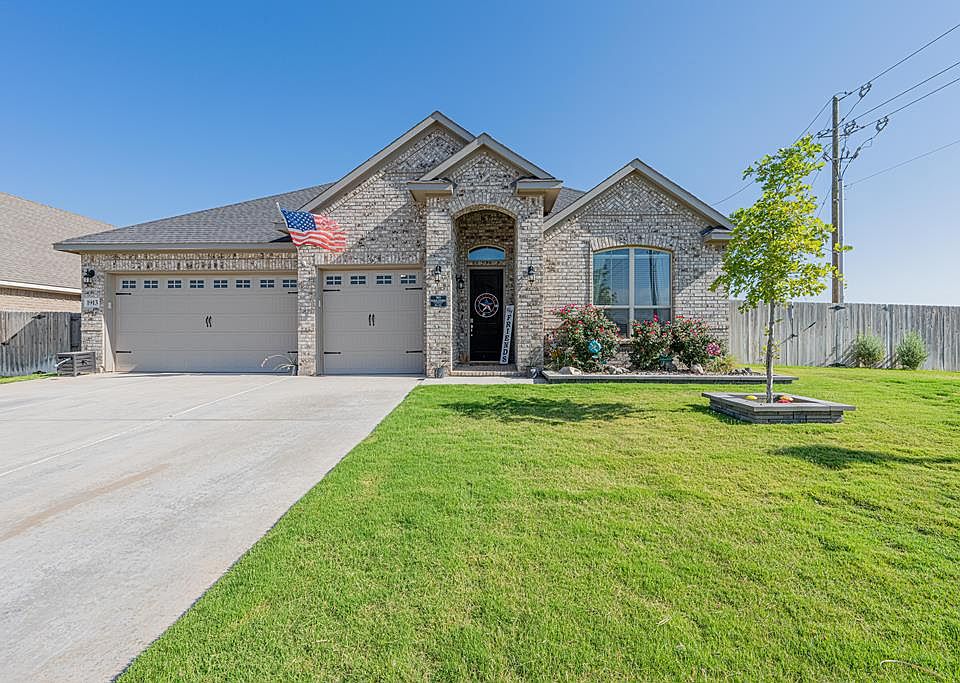 1st image of 1913 Overshine Ln