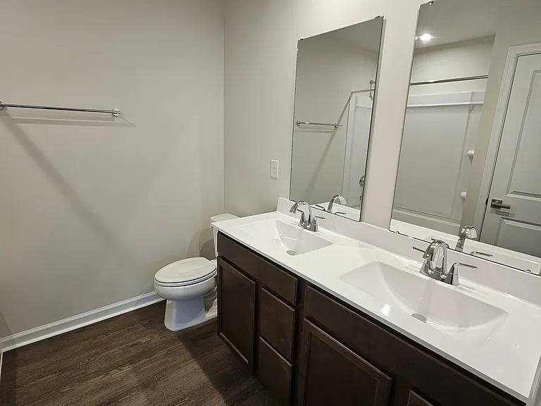 2032 Lewis Creek Cir NE — Photo 25