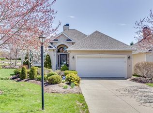 1995 Fox Trace Trl, Cuyahoga Falls, OH 44223