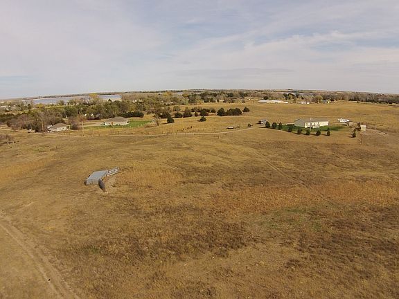 4th image of 2790 W Prairie Zephyr Ln