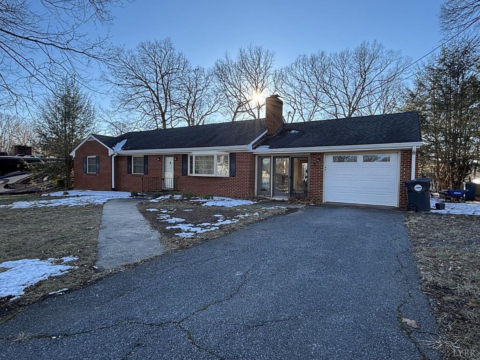 1st image of 1539 Oakwood St
