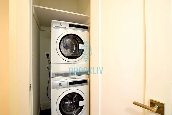 Rented by null | media 22