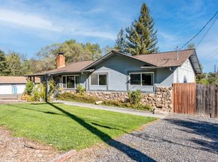 530 Bel Arbres Drive, Redwood Valley, CA 95470