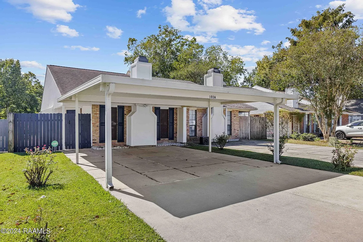 Building Photo - 103 Wadsworth Dr #A
