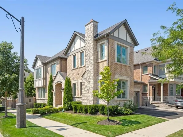 355 Wisteria Way, Oakville, ON L6M 1L6