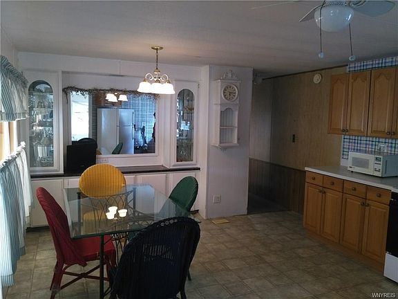 5th image of 8923 Deana Ln