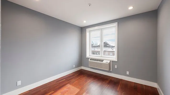 Rented by Nooklyn NYC LLC | media 12