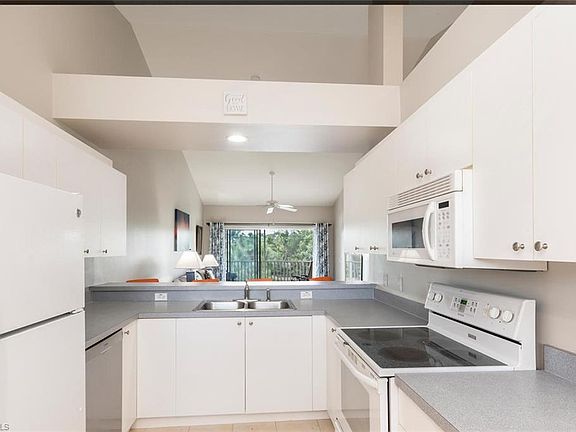 4th image of 422 Valerie Way Unit 202