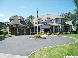 98 Lewis Point Rd, Fair Haven, NJ 07704