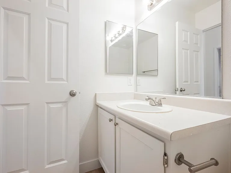 802 Airy Hill St — Photo 33
