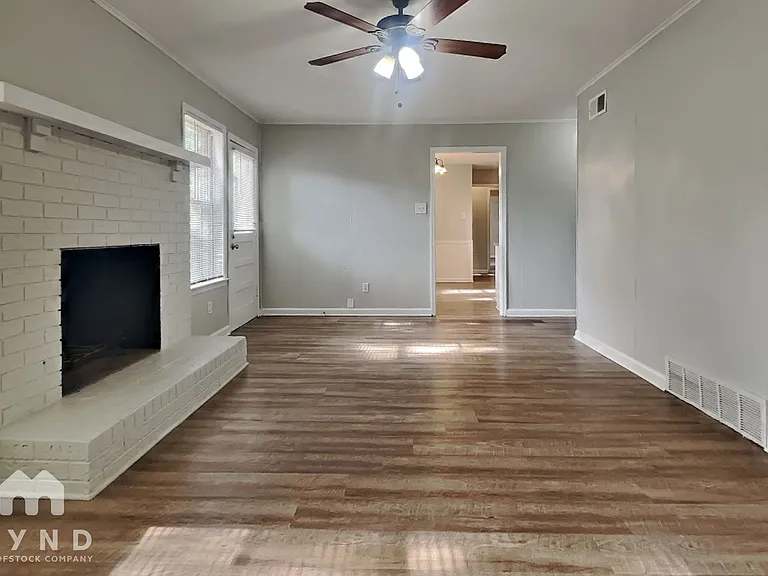 2888 Baywood Dr — Photo 5