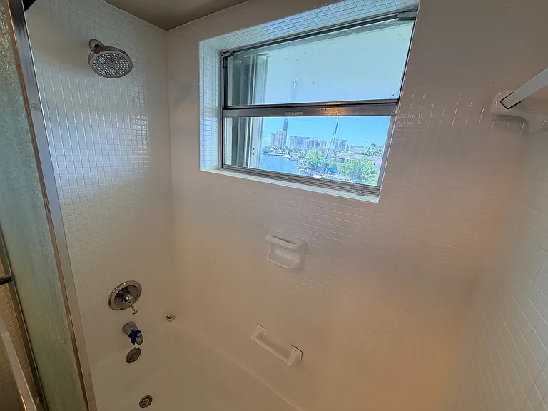 440 Paradise Isle Blvd #409 — Photo 20