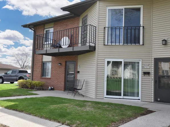 N114W17033 Armada DRIVE, Germantown, WI 53022